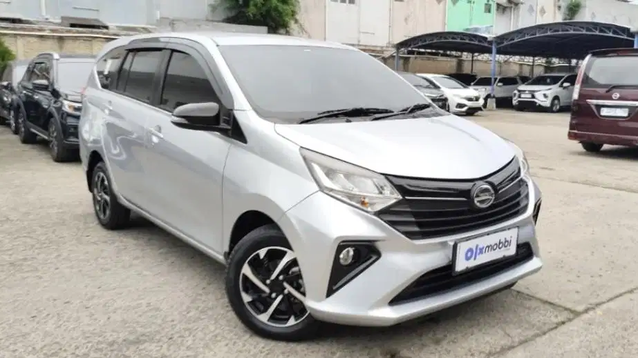 TDP 7,JT, Daihatsu Sigra 1.2 R Bensin-MT Silver 2024