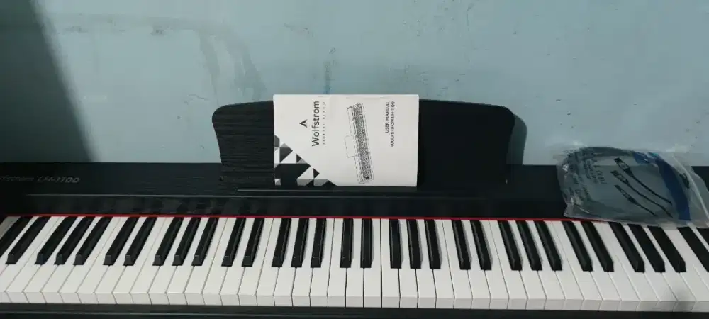 PIANO DIGITAL 88 TUTS WOLFSTROM LH - 1100