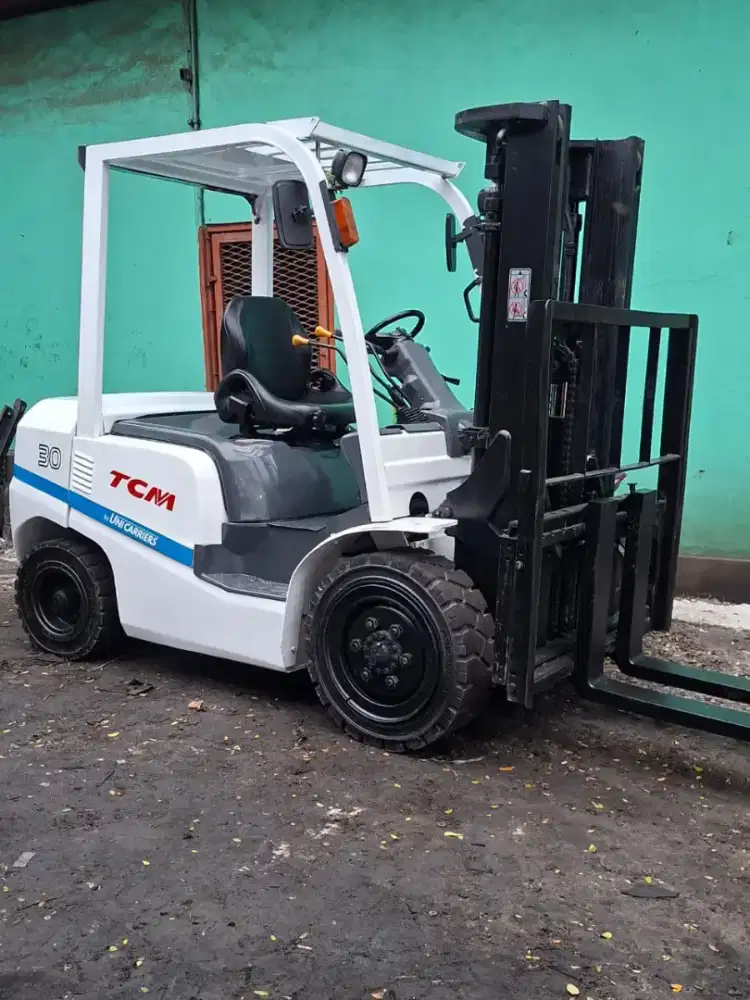 Forklift TCM 3 Ton,Matic,Tiang Fullfreelift,Tahun 2020 (Sideshif)