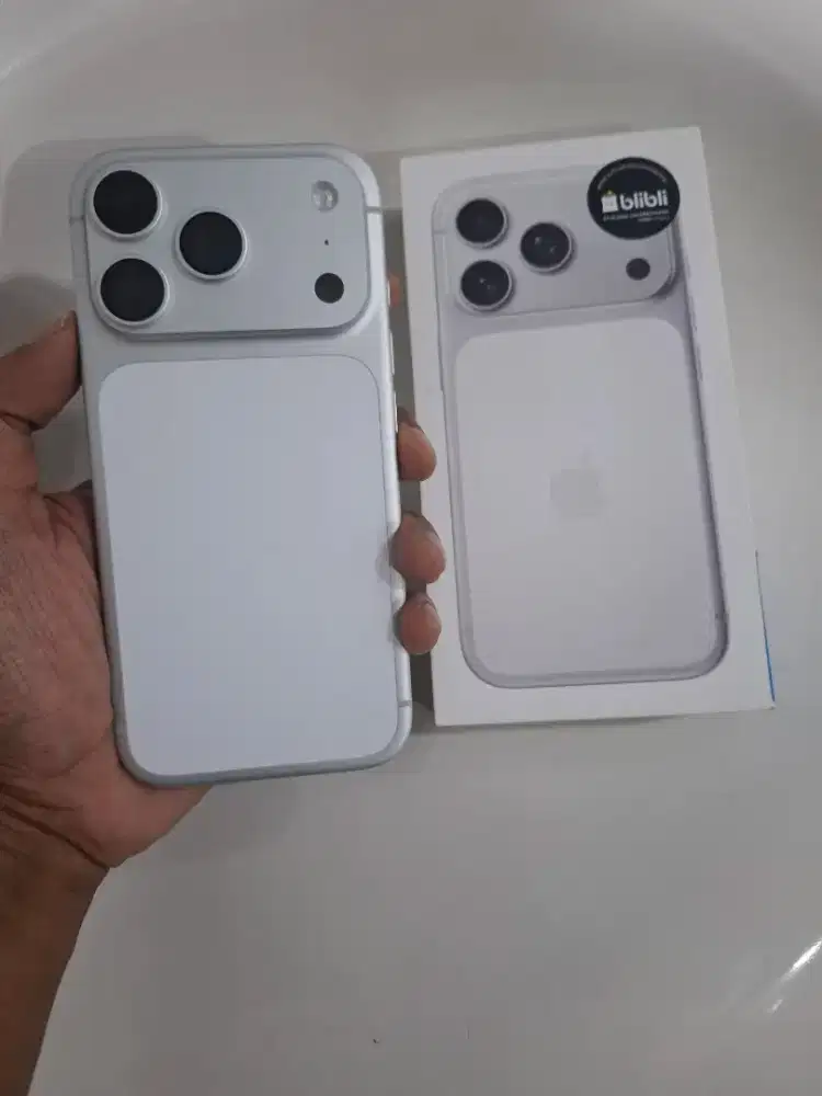 iPhone 17 pro 256gb iBox Blibli silver