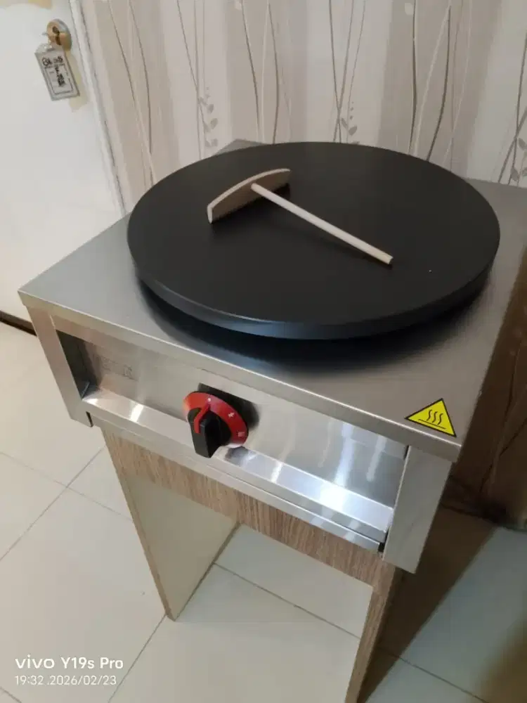 Mesin pembuat crepes dan lain-lain