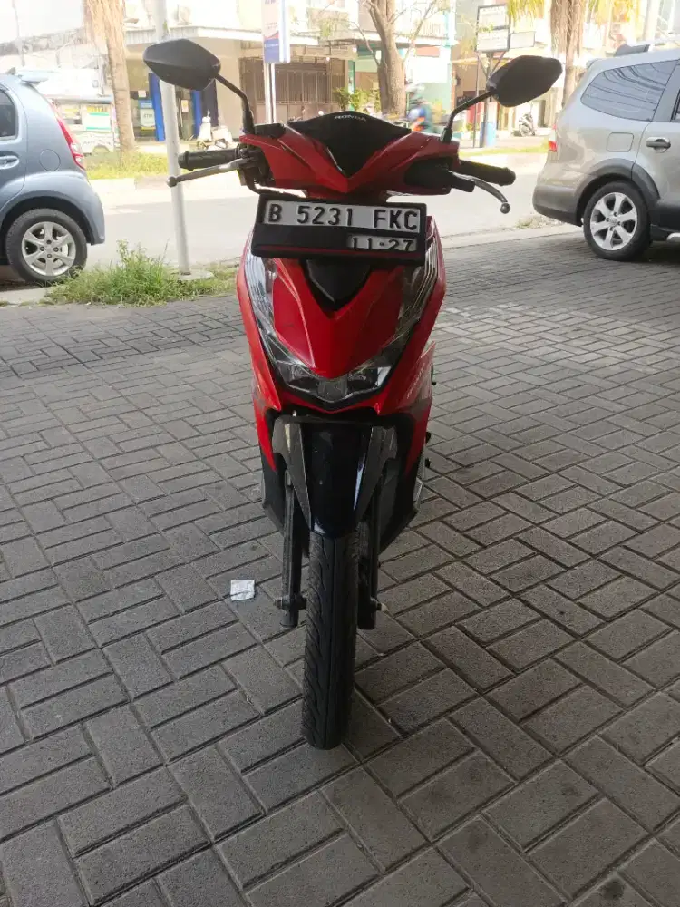 Beat 2022 CBS hitam merah