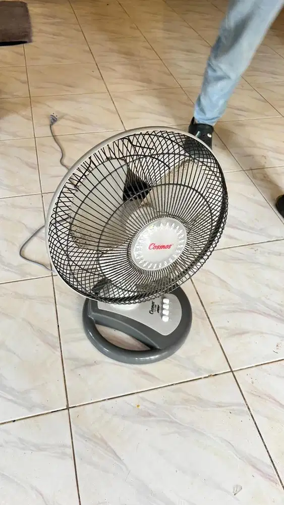 Kipas Angin Cosmos