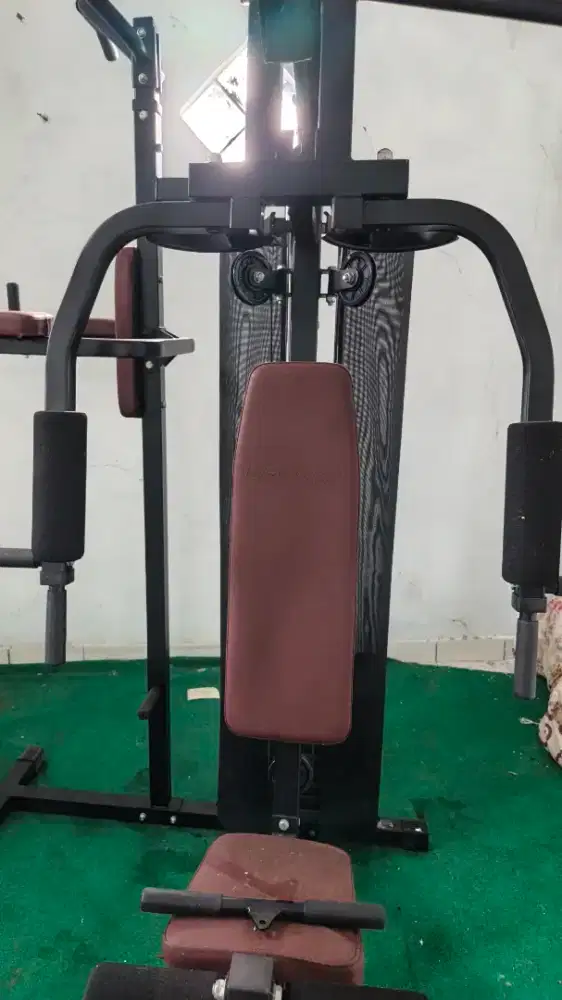 BERWYN ALAT FITNESS
68 KG