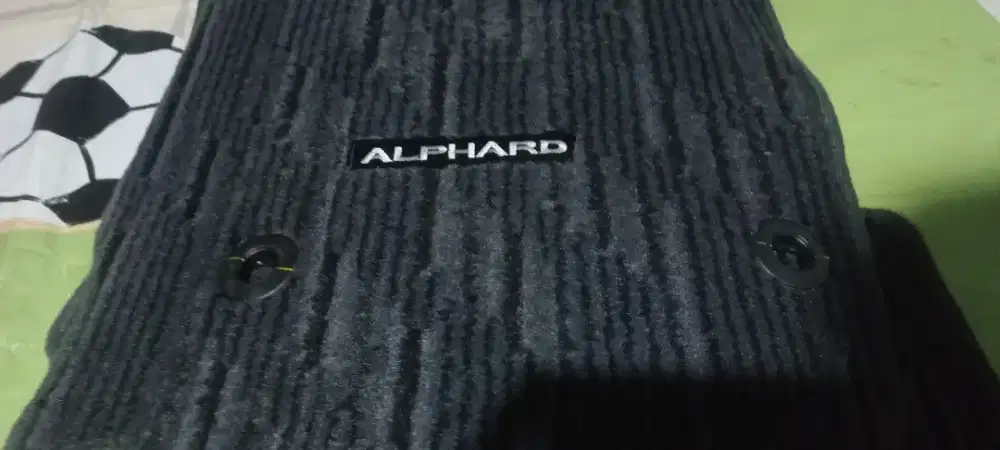 Bismilah di jual karpet Alphard kondisi 100%