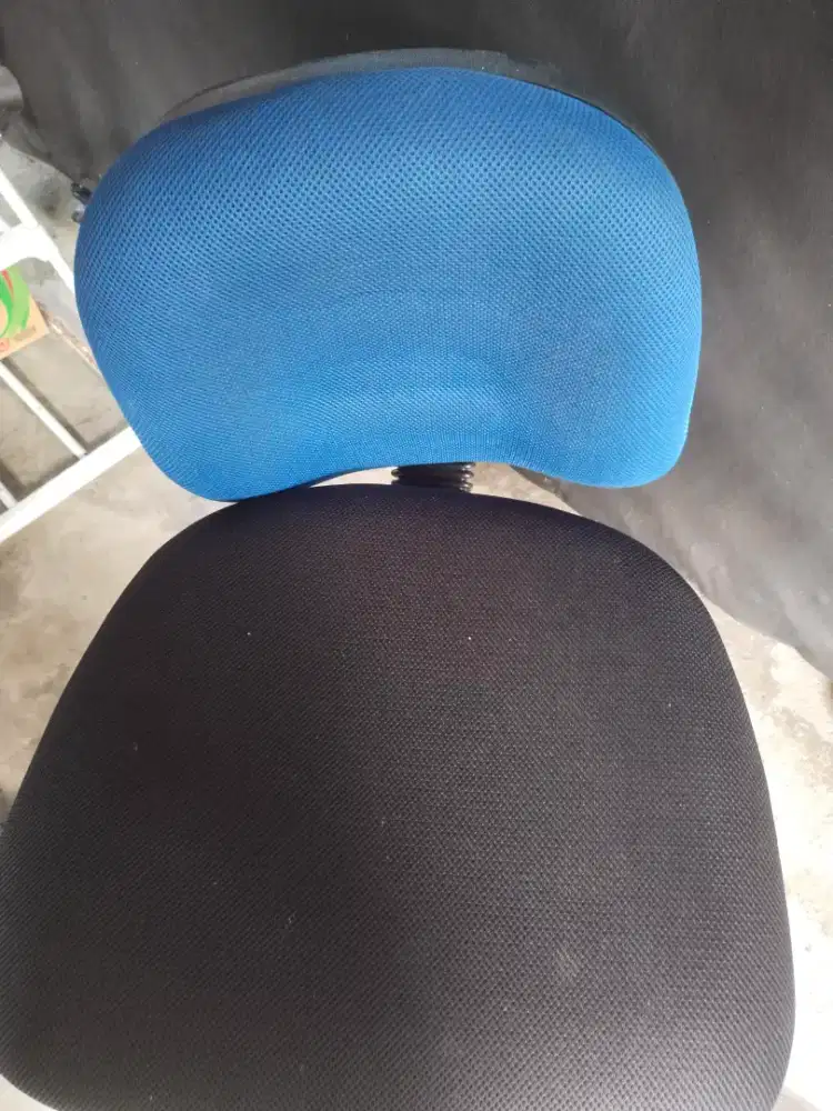 Kursi Kantor roda