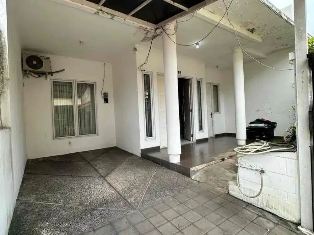 Rumah di Komplek Camar bintaro jaya sek 3 Tangerang selatan