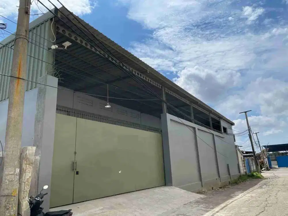 DISEWAKAN GUDANG KAVLING DPR CIPONDOH TANGERANG SIAP PAKAI RAPI ADA KANTOR DAN MESS
