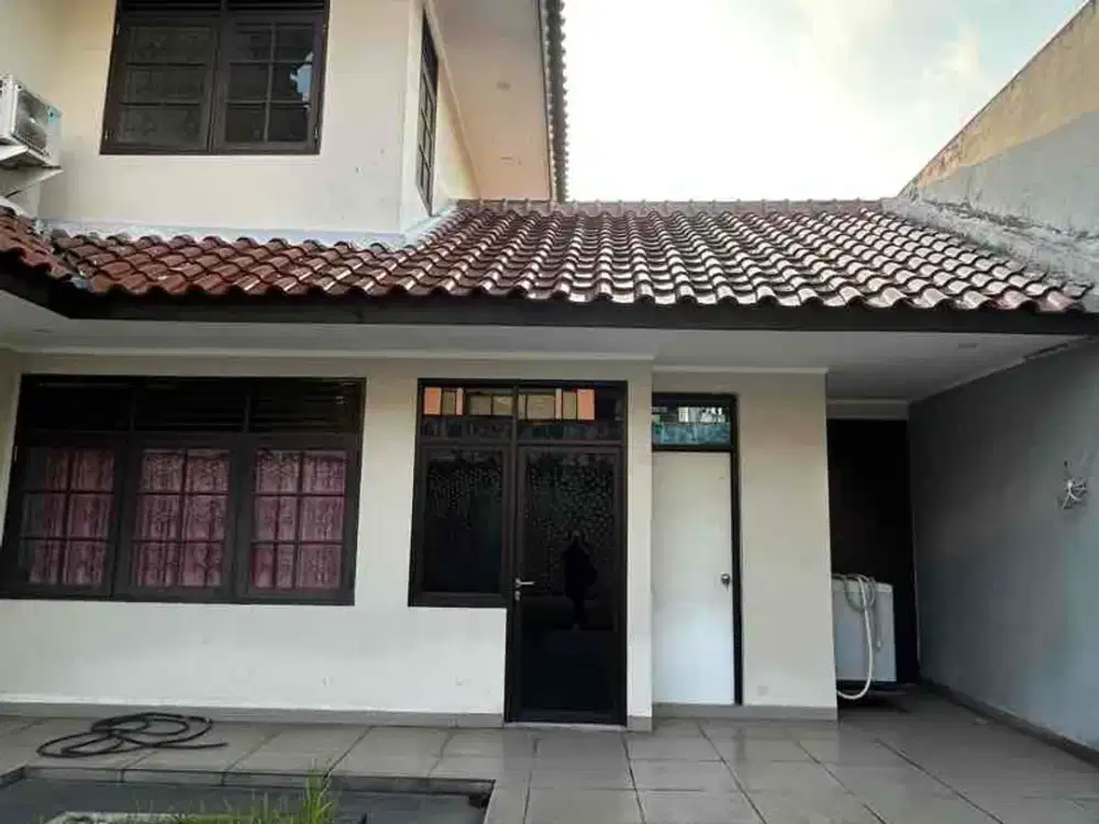 Rumah di Modernland luas 400 m2 Bagus dan Terawat