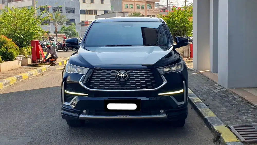 Km 6rb toyota kijang innova zenix q hybrid modelista tss 2025 hitam