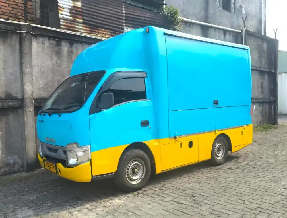 2rbKM SEPERTIBARU MURAH Isuzu traga food truck 2023 bok truk pameran