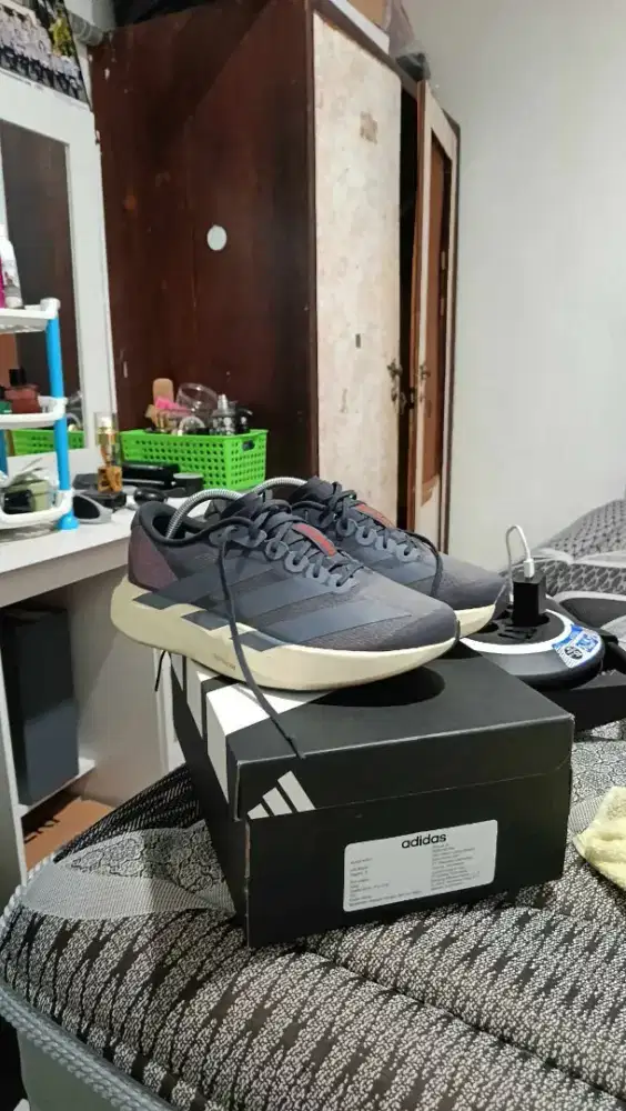 Adidas adizero light strike pro