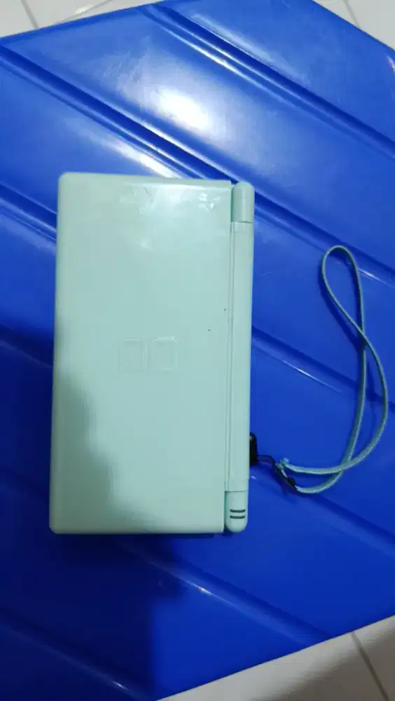 Nintendo DS lite