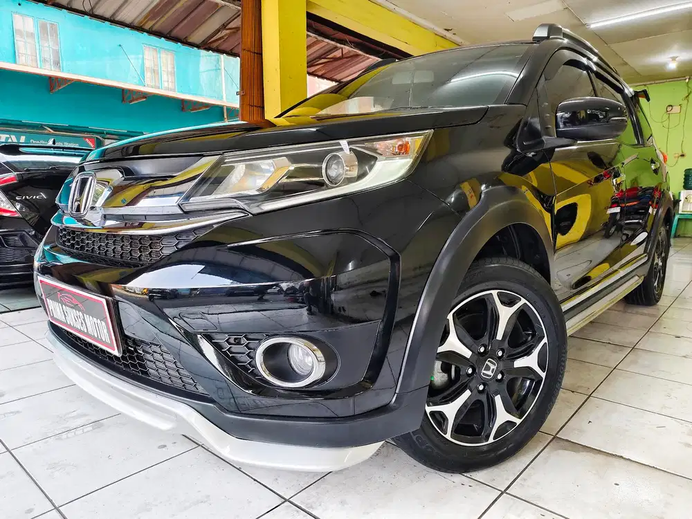 LOW KM 60RB.! HONDA BRV PRESTIGE CVT AT 2017 MATIC PERFECT ATAS E 2018