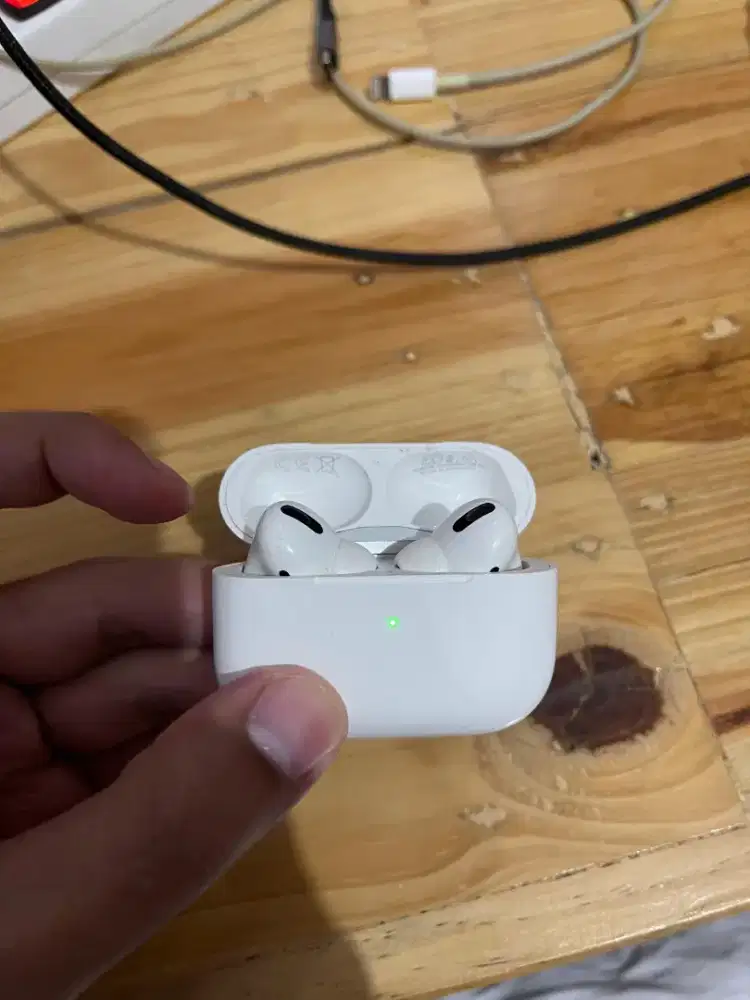 Apple airpods gen 1 original