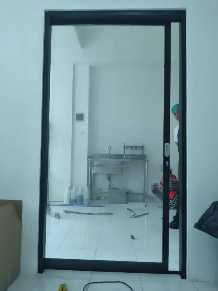 Pintu geser aluminium kaca T210cm L90cm hrg kepasang 2,3 jt bayar COD