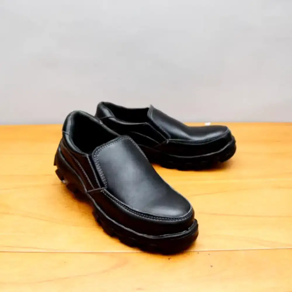 Sepatu safety pendek kerja Sp. 1222 fdc