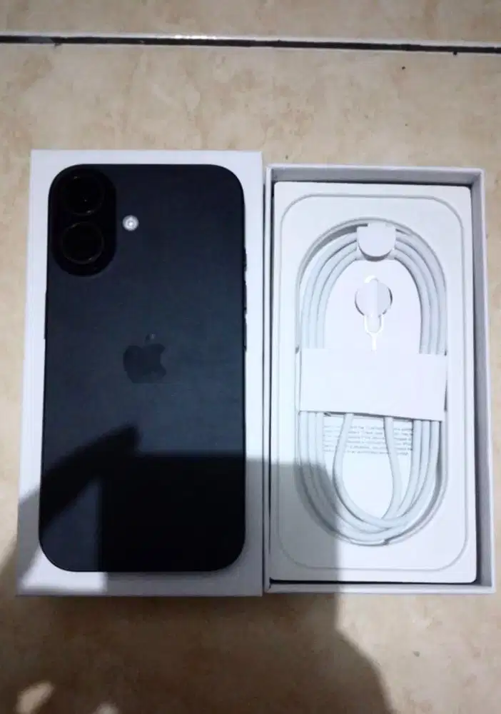 iPhone 16 128GB