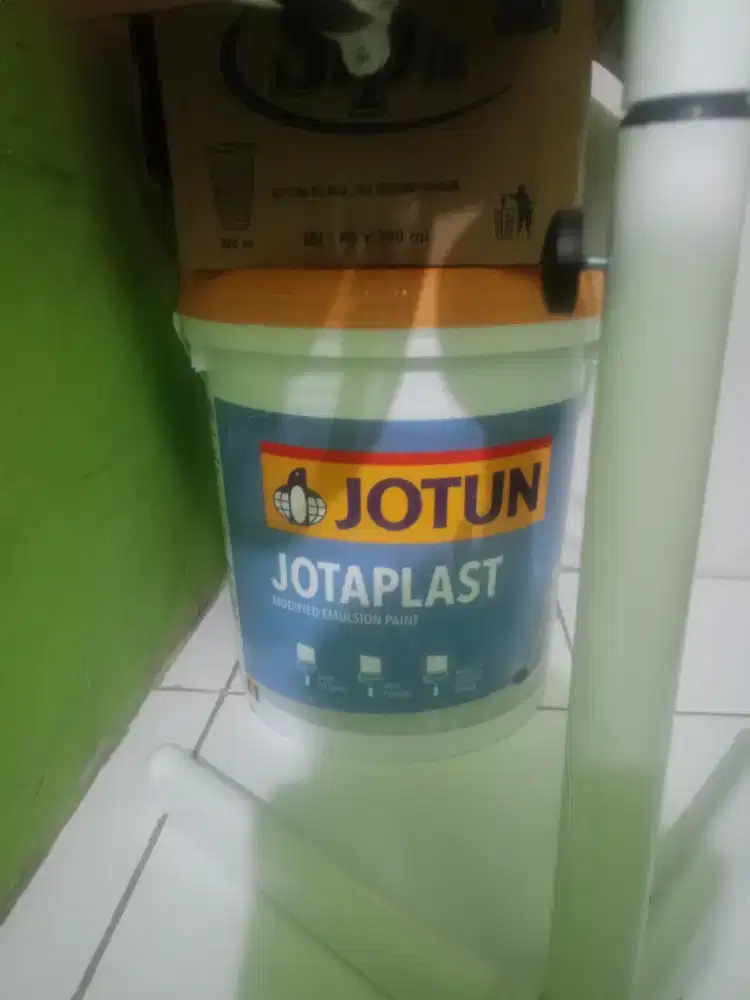 Cat Jotun 26kg 1 pail Cream cerah.