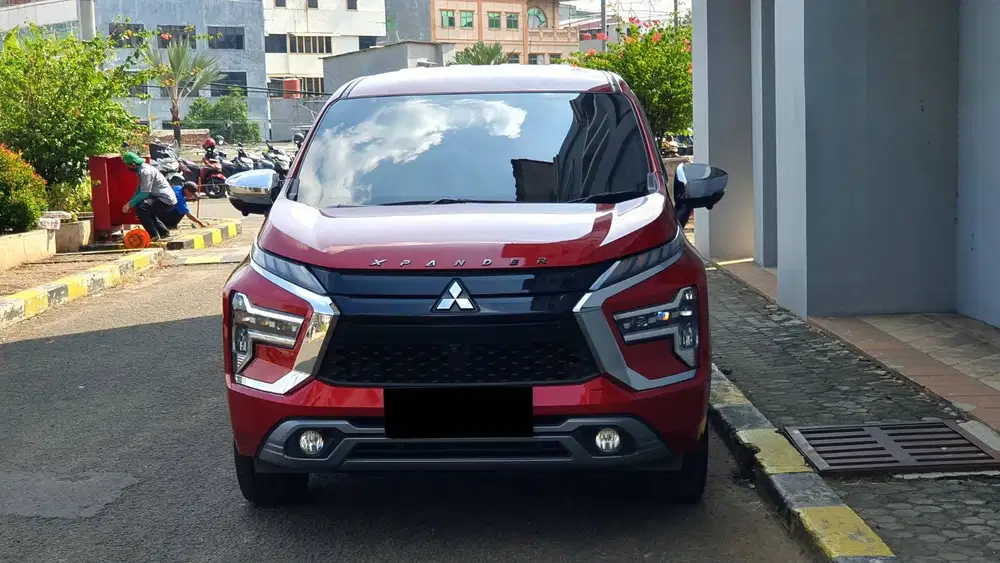 Mitsubishi Xpander Ultimate 1.5 Facelift AT Merah 2023 Like New Record