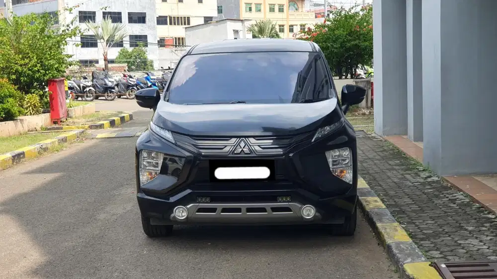 Km 41 rb mitsubishi xpander sport 2021 hitam pajak panjang