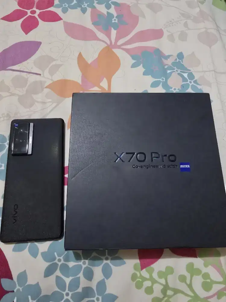 Dijual HP Flagship Vivo X70 Pro 12/256 GB Mulus dan Sangat Terawat
