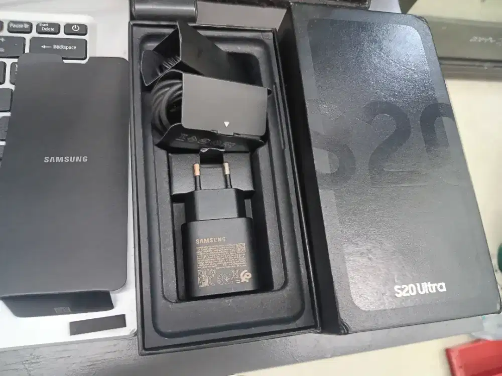 Samsung s20 ultra 12/128 sein