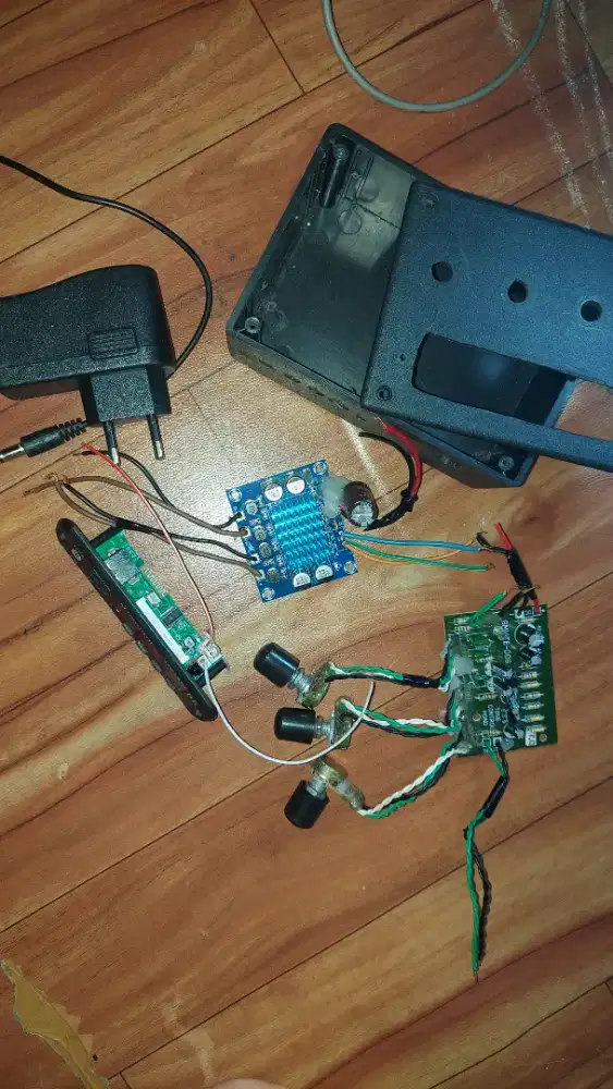 Speaker alat2 seperti di keterangan