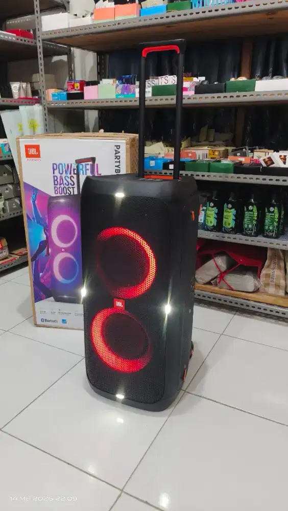 JBL PARTYBOX 310 PORTABLE BLUETOOTH KARAOKE SPEAKER