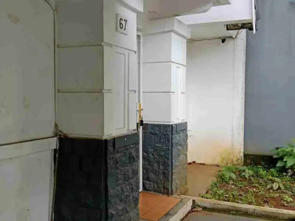 Di jual Rumah luas 105 , Strategis,Depan taman budaya Sentul city.strategis