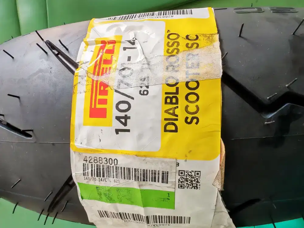 Dijual murah Ban Pirelli 140/70-14