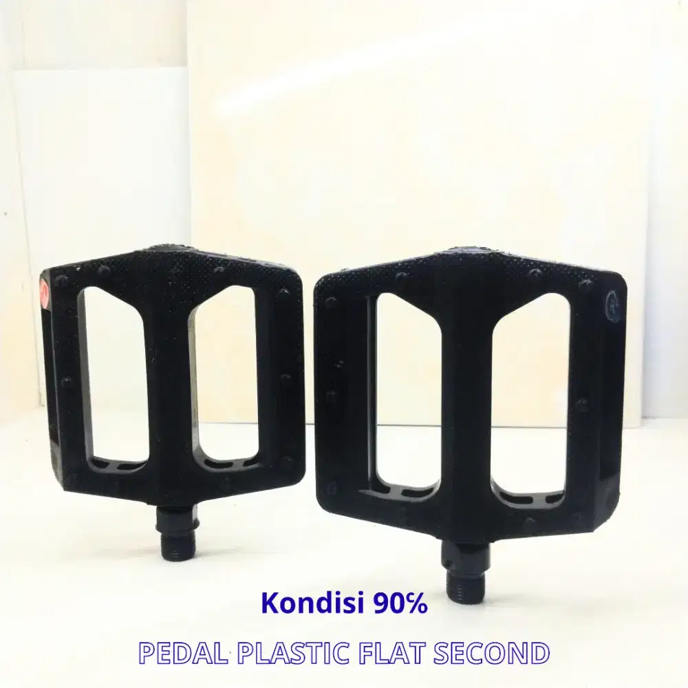 PEDAL FLAT PLASTIC SECOND