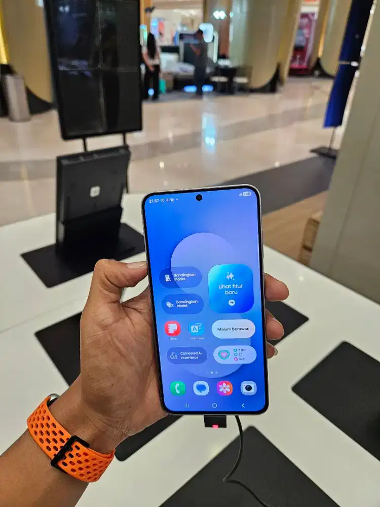 SAMSUNG S25 FE 8/512GB BONUS SPEAKER PREMIUM SENILAI 1 JUTA