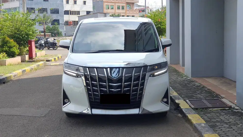 Toyota Alphard 2.5 G TSS Pilot Seat White On Beige 2022 Like New