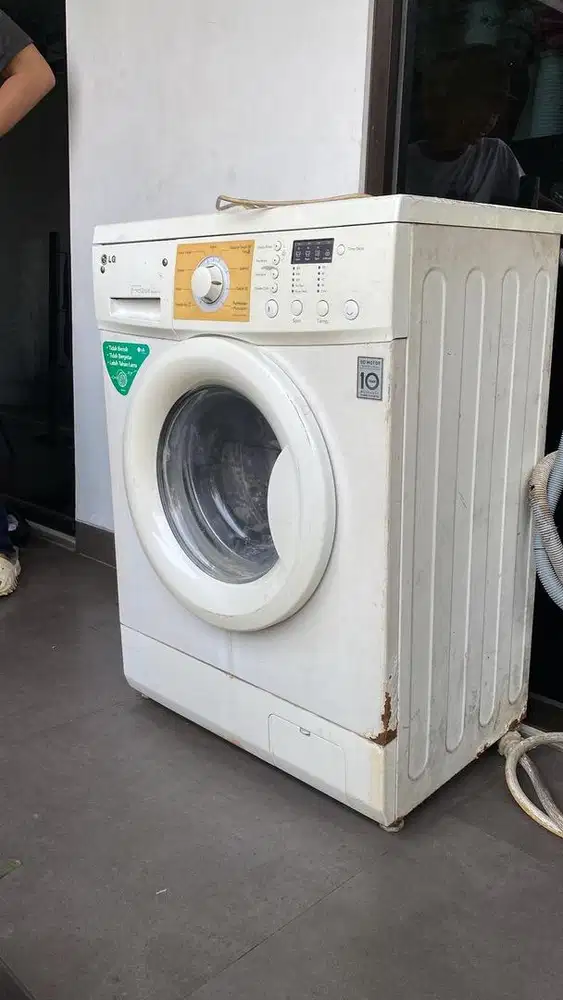 MESIN CUCI LG 7KG