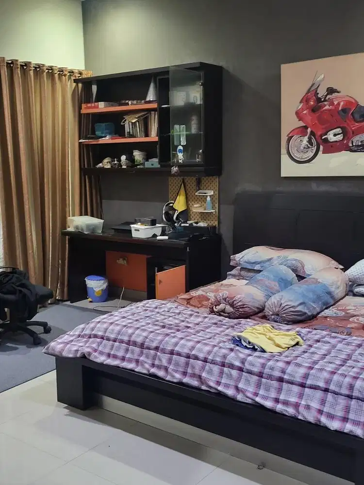 Rumah mewah minimalis di mekar wangi