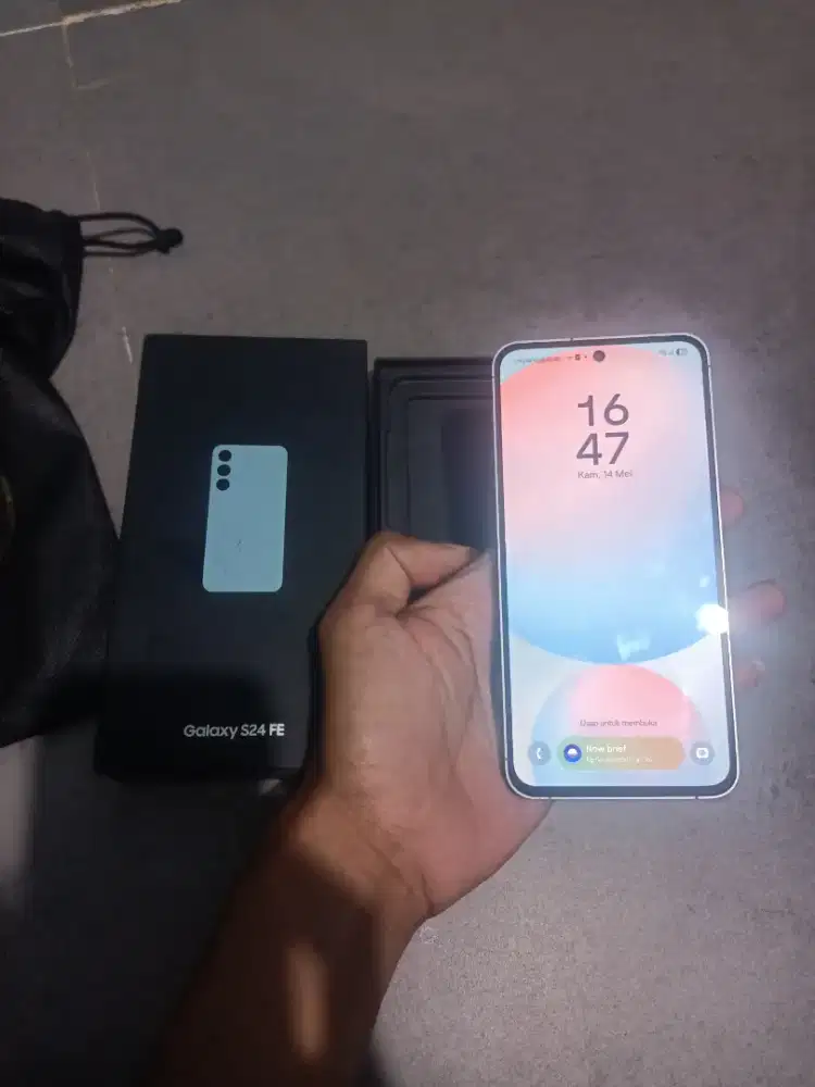 Samsung s24 fe 8/128