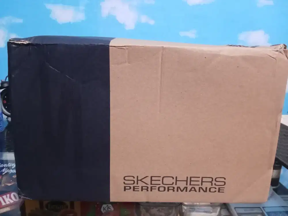 Skecher Running Max Road6 Carbon Infused Size 42