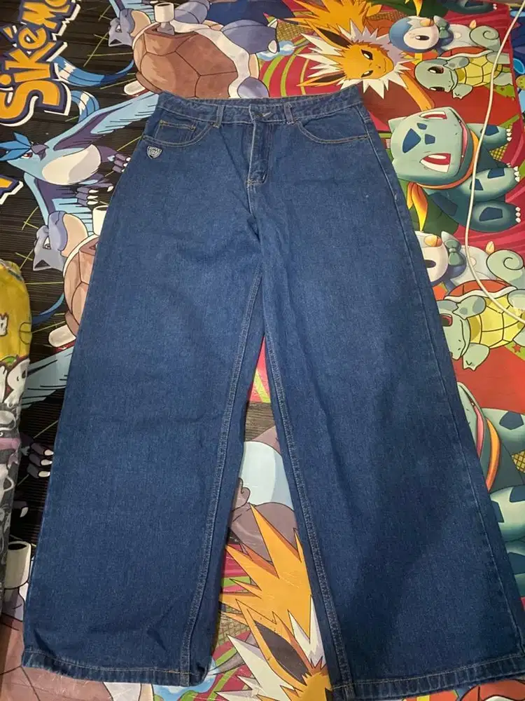 Dijual celana baggy size 34,masih bagus bgt,lok cawang jaktim