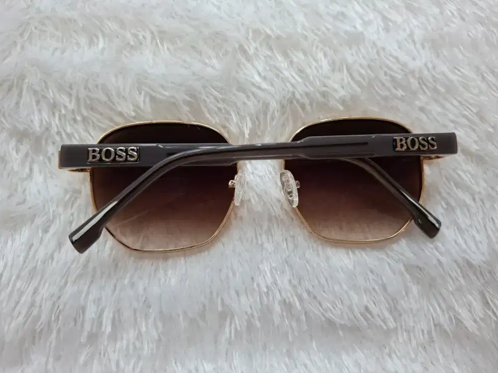 Luxury BOSS sunglasses sangat berwibawa dan kharismatik
