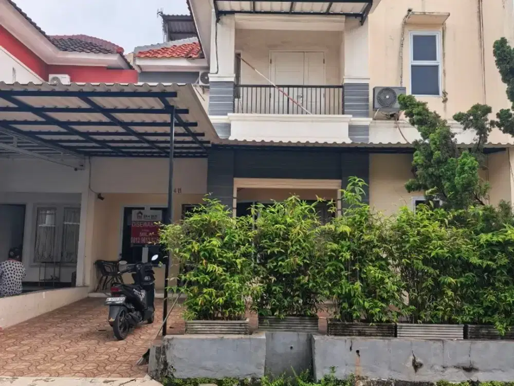 Disewakan Rumah Full Furnished Villa Pekayon – LT 400 m², Ada Lap Basket Pribadi!
