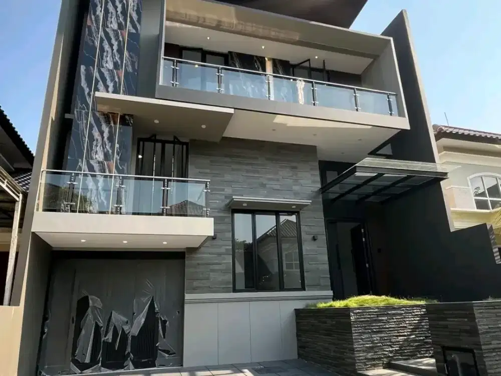 DijualDisewakan Rumah Baru Gress 2.5LT Split Level Citraland Utama LT210m 5KT Dekat Pakuwon Mall Surabaya Barat