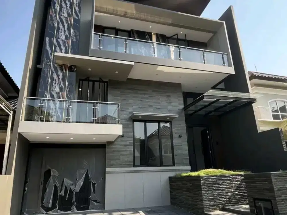 DijualDisewakan Rumah Baru Gress 2.5LT Split Level Citraland Utama LT210m 5KT Dekat Pakuwon Mall Surabaya Barat