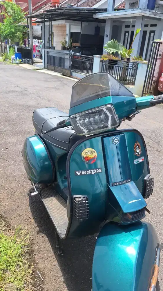 Vespa Excel 150 Excel Es/Ks 1994 – Surat Lengkap, Siap Pakai (Tasik)