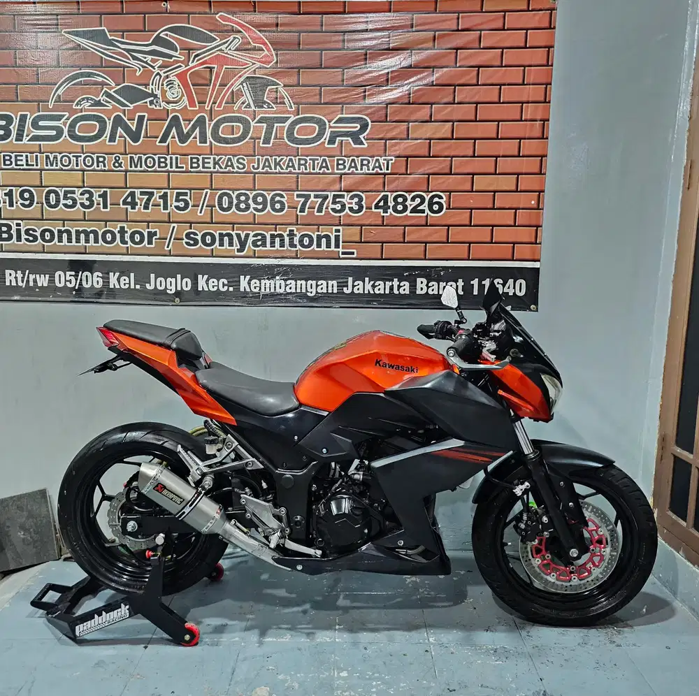 MEWAH ! KAWASAKI NINJA Z250 Z 250 NAKED 2 SYLINDER TAHUN 2014 ORANGE