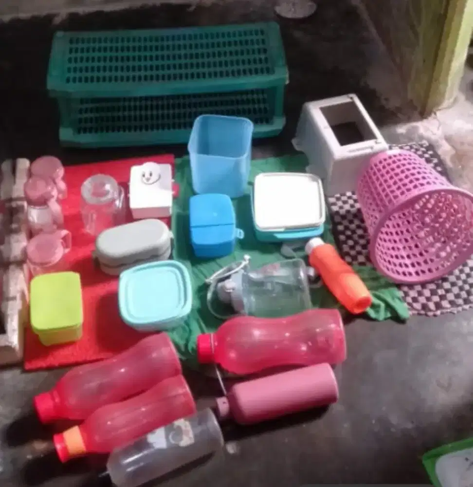 Di jual peralatan mkn,minum dll wa dan hp murah meriah aja