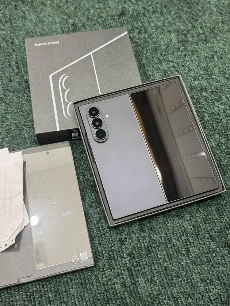 Samsung z fold 7 12/256