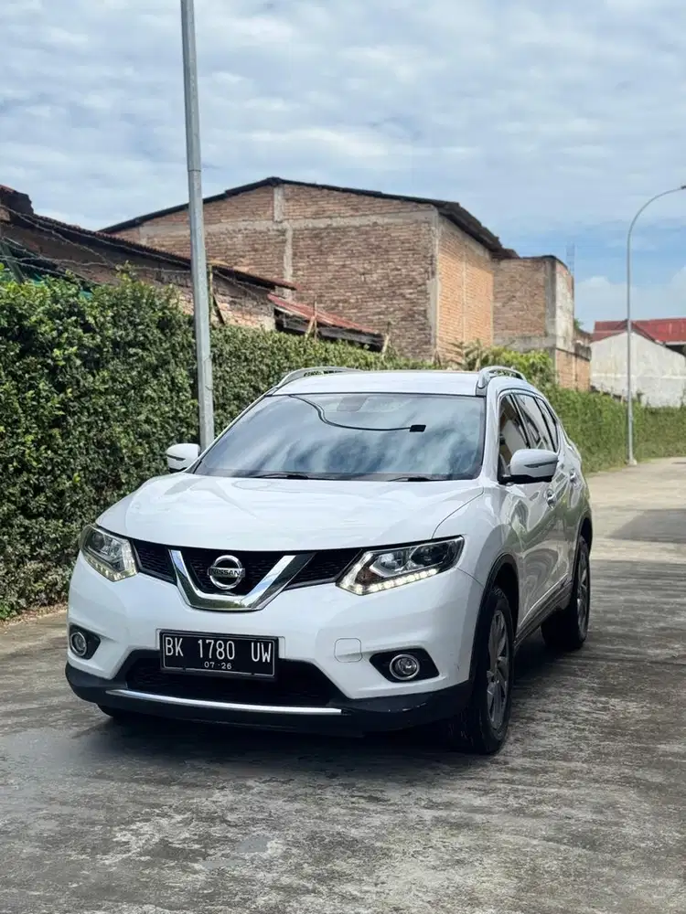 Nissan X-Trail 2015 Bensin