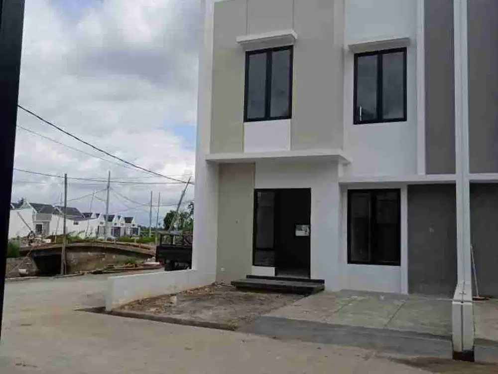 Dijual cepat Rumah 2 lantai DP 0%