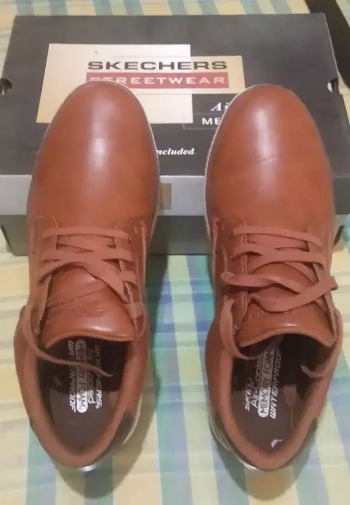 Sepatu Sketcher